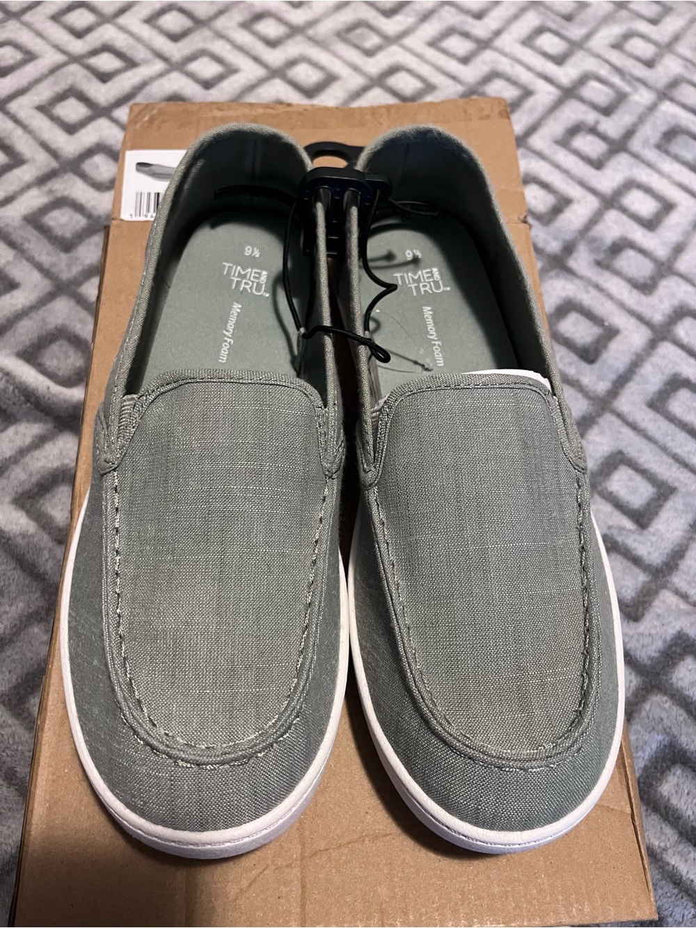 Women’s slip on shoes